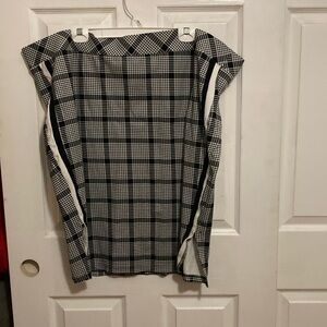 Torrid pencil skirt size 5, plaid